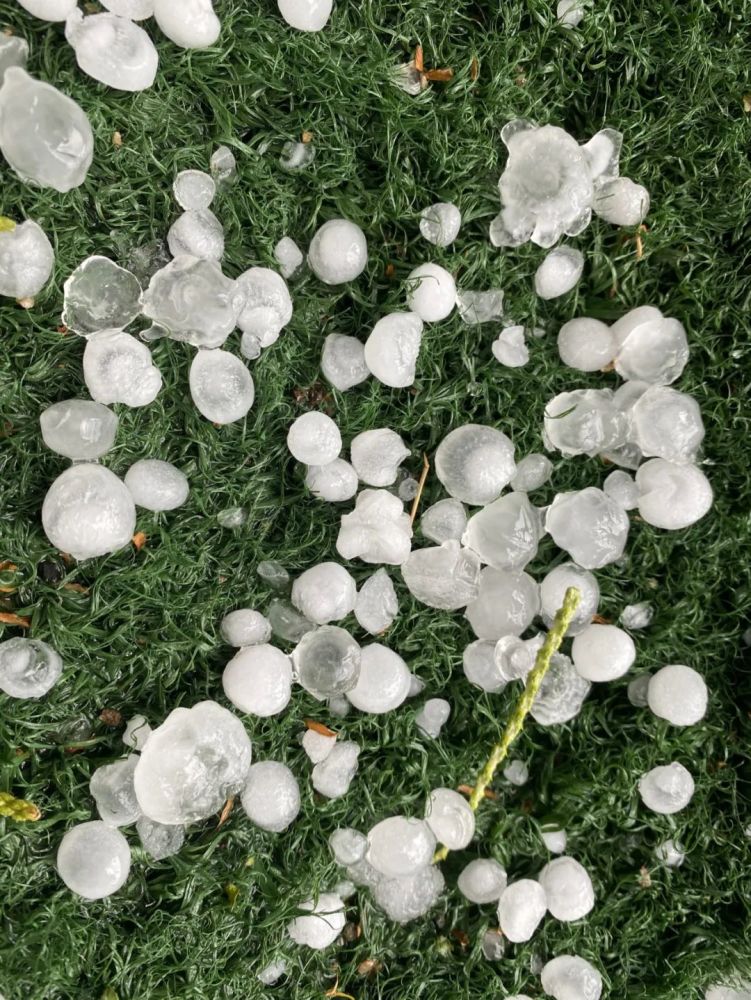 冰雹突袭!刚刚,淄博这些地方都下了!_腾讯新闻