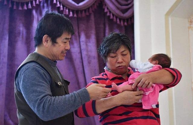 高龄产妇拼生二胎并不止是盲目跟风而是因为这3个现实原因