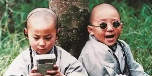 释小龙|释小龙：从当红童星到默默无闻，被时代抛弃连声招呼都没打