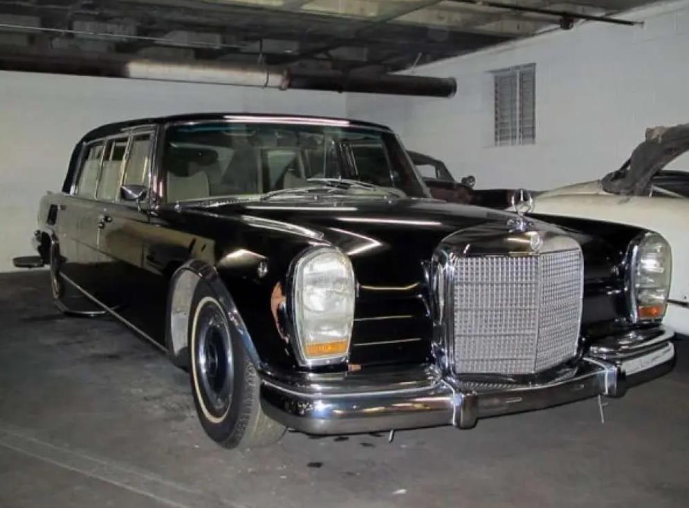 美国汽车博物馆里的奔驰 车龄42年 曾经属于伊拉克总统萨达姆 腾讯新闻