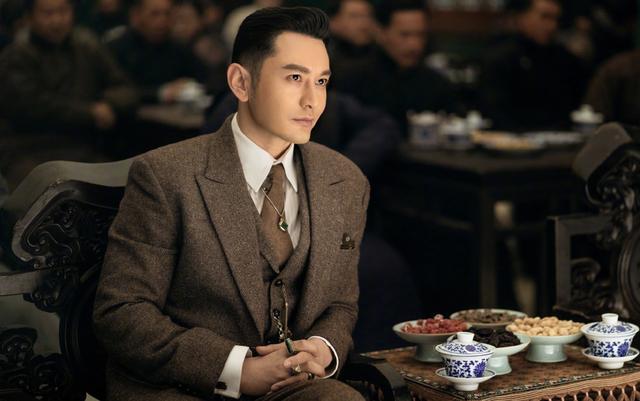 黄晓明|黄晓明事业翻红，杨颖的路却越走越窄，夫妻双方的地位再度翻转