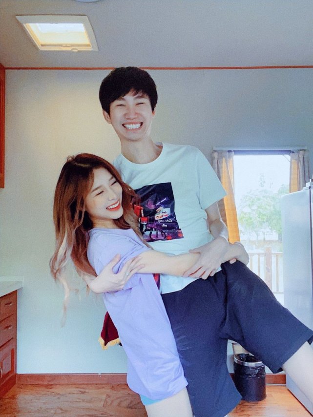 Doinb排位撞车Faker，暗讽李哥没有女朋友
