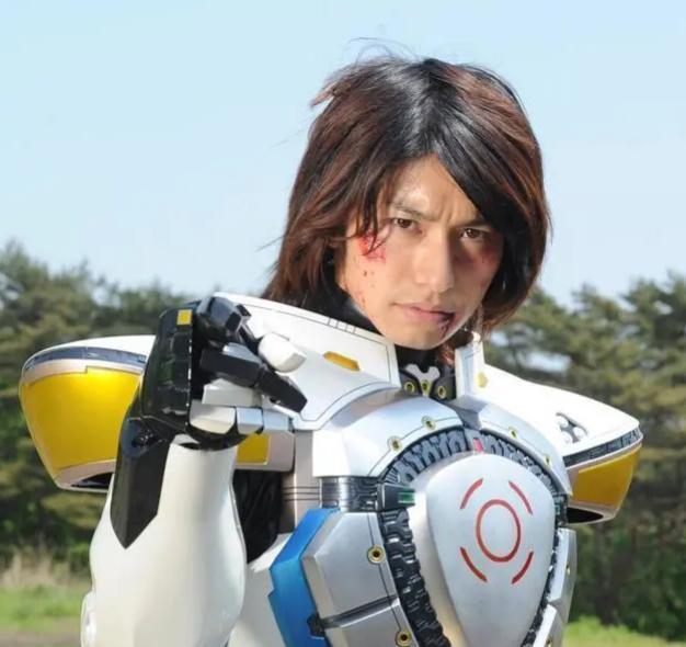 假面骑士从ixa到grease说说红爹那些年使用的腰带