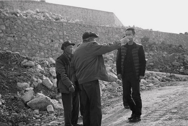 张仙人|民间故事：村长带人打井，找了多天没发现井眼，张仙人：我自己来