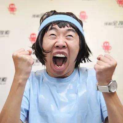 他是搞怪表情帝,19岁成为网红后沉寂,如今简直屌丝逆袭!