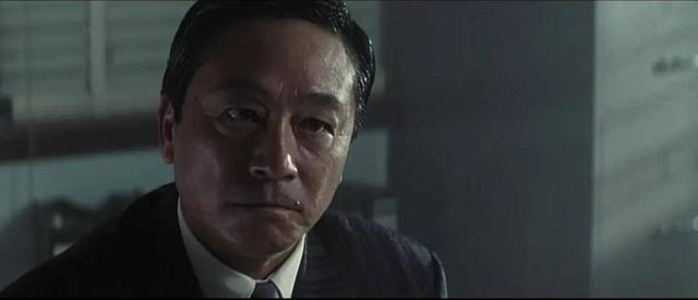 1991年,吕良伟为了跛豪,增肥几十斤,却遭原型吐槽:演得不像我