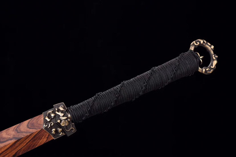 扭转纹-环首汉剑,扭转锻打花纹钢,铜装酸枝木剑鞘_腾讯新闻