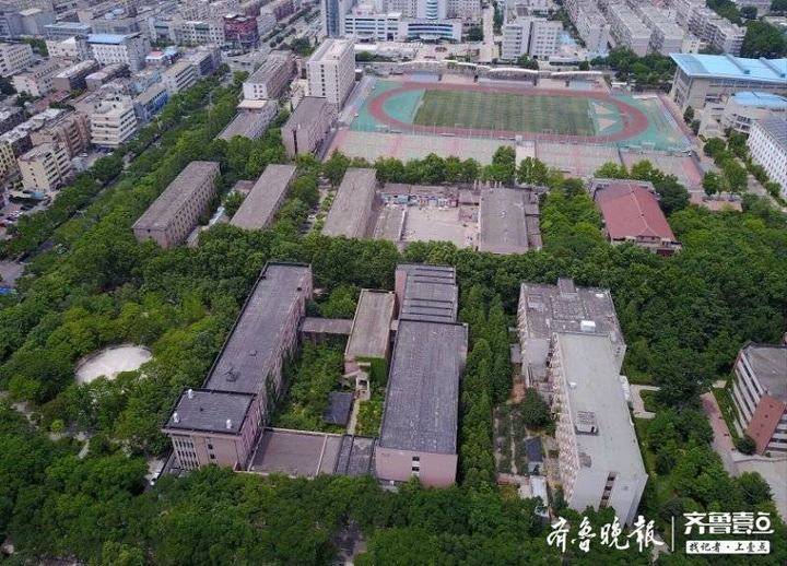 山東科技大學泰安校區圖片_山東科技大學泰安校區屬于哪個街道_山東科技大學泰安校區