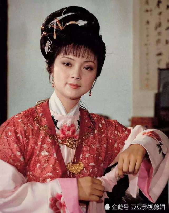 电视剧红楼梦中的薛宝钗世人不知道的几样好处