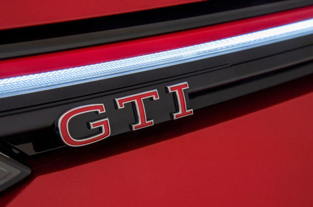 更浓更香的良家掀背 试乘大众高尔夫GTi