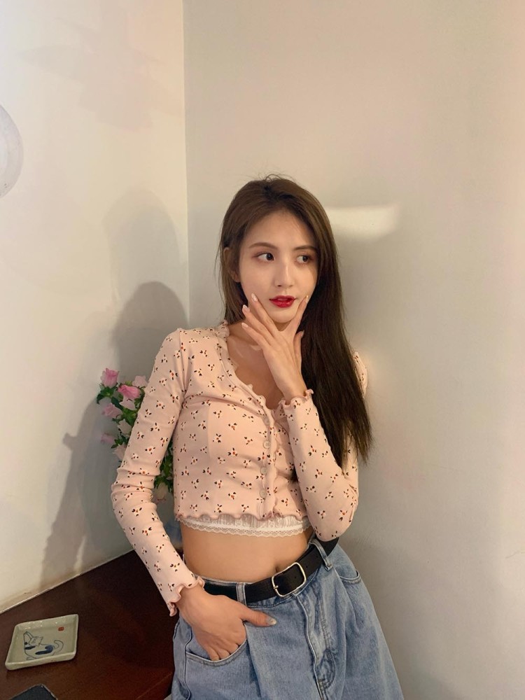 王思聪又换新女友网红甜仇能上位必有过人之处