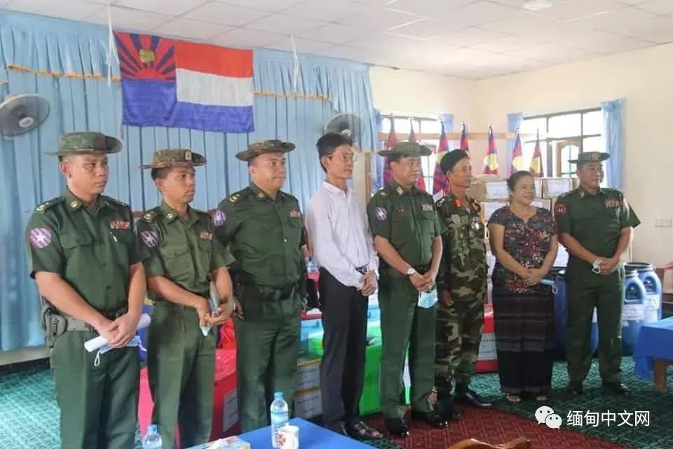 佤邦总司令鲍有祥邀请缅甸国防军总司令到佤邦"指导"工作_腾讯新闻