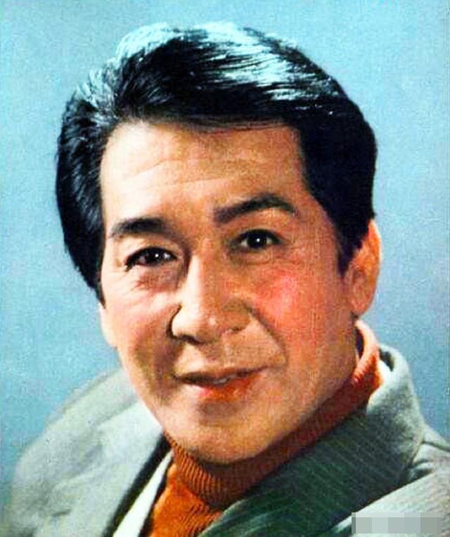 在与妻子陈美兰结婚后,他从未有过绯闻传出.