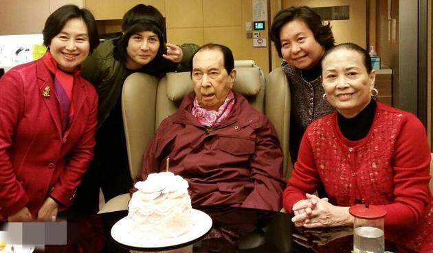 98岁赌王去世,传奇落幕|陈婉珍|香港|黎婉华|何鸿燊|蓝琼缨|邓咏诗