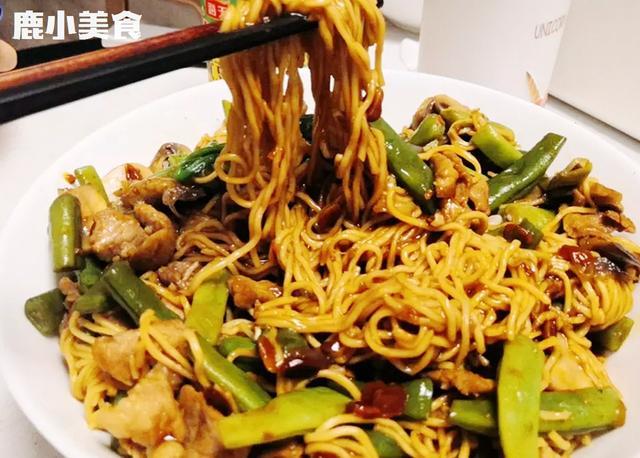 夏季豆角这么做太好吃了！省时方便，软韧香喷，上桌抢着吃