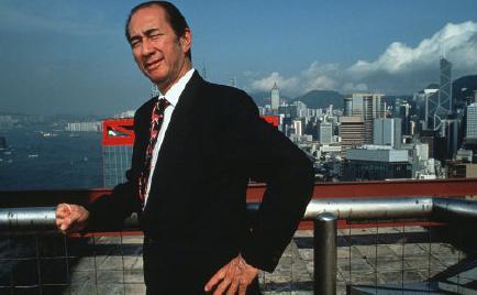 何鸿燊|赌王丧礼首日家人陆续到场，灵堂华丽庄重，被曝下葬时间定在明年