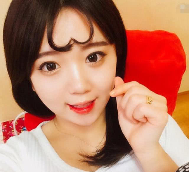 12星座独有的"刘海",水瓶座很减龄,而双鱼座很自然!