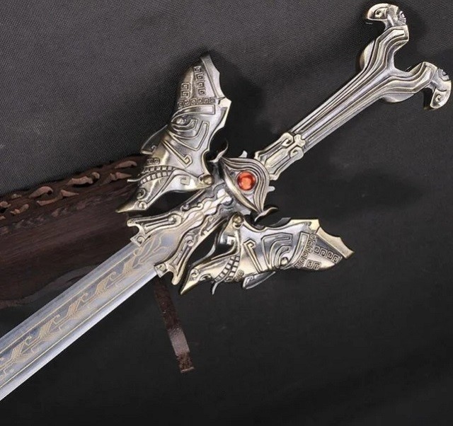 我国古代三大名剑,干将莫邪只能排第二,第1是一把上古神剑