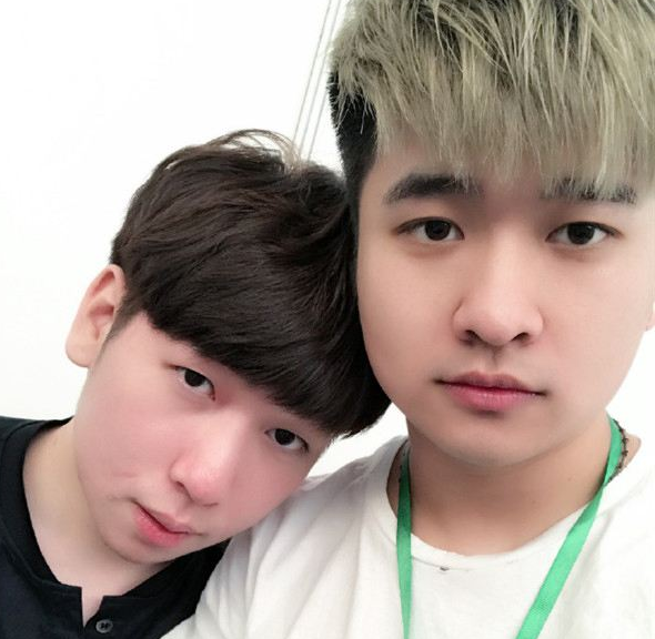 8进4放选手丑照遭怒喷,炫神退赛引玩家热议