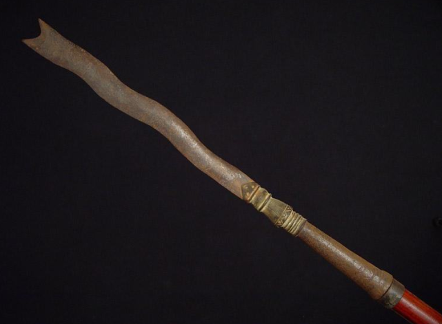 丈八蛇矛那么问题来了,古代长矛那至少也长达3米的矛柄究竟是用什么