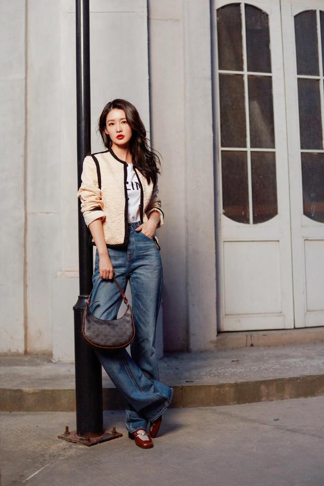 29岁李沁太会穿完美驾驭各种风格穿搭轻松打造时髦感