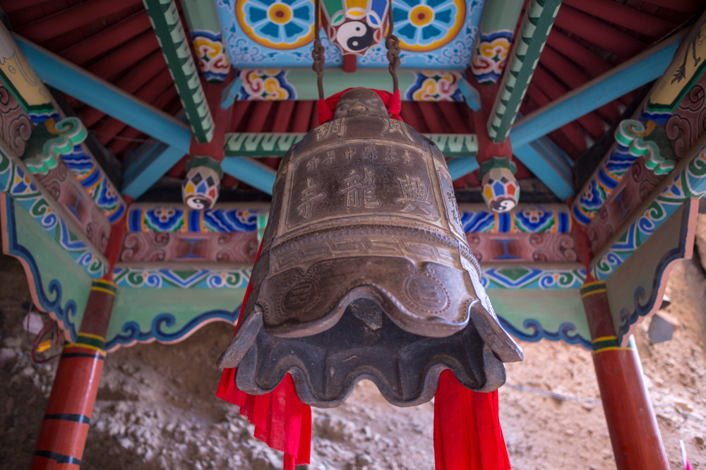 甘肃白银最神奇的寺庙隐藏在山洞之中气温常年恒温17度