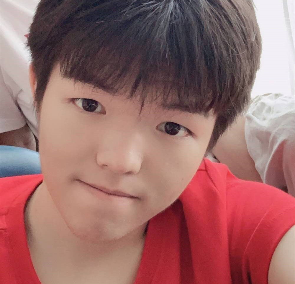 继可杰被向导安排后女可杰草莓惨遭演哭网友直言太嚣张