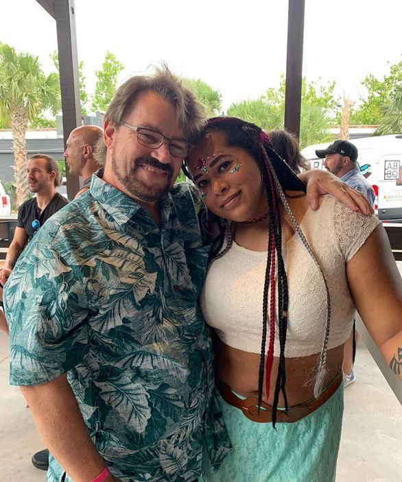 毒蛇兰迪·奥顿购得一架私人飞机并晒照!