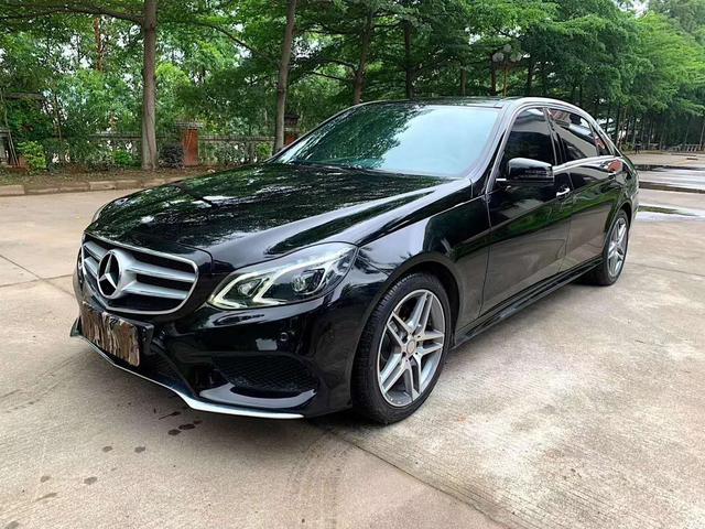 16年奔驰e260售价15万呈现商务气质之余还增添了几分时尚感