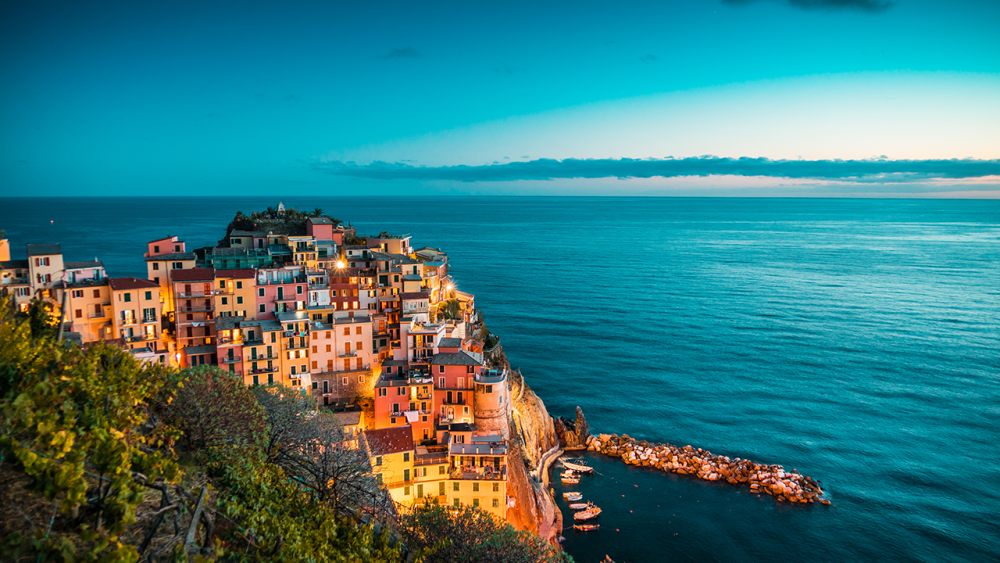 意大利的马纳罗拉小镇!_腾讯新闻