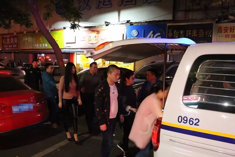 莆田单面街某卖淫恶势力团伙被端,"老大"被判20年!