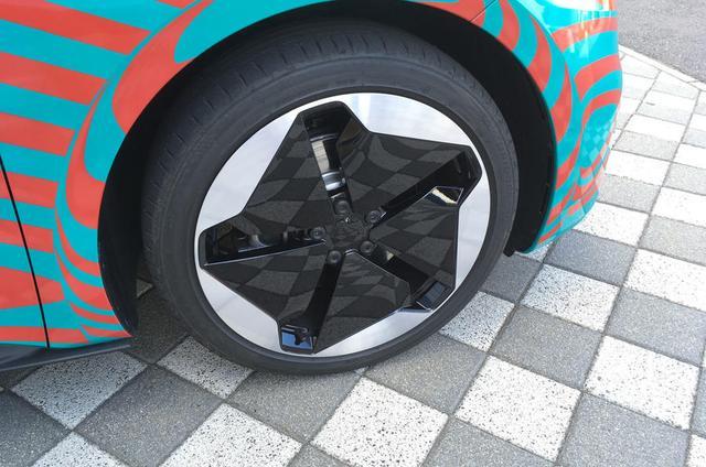 与它相比 特斯拉只是半成品 测试大众ID.3原型车