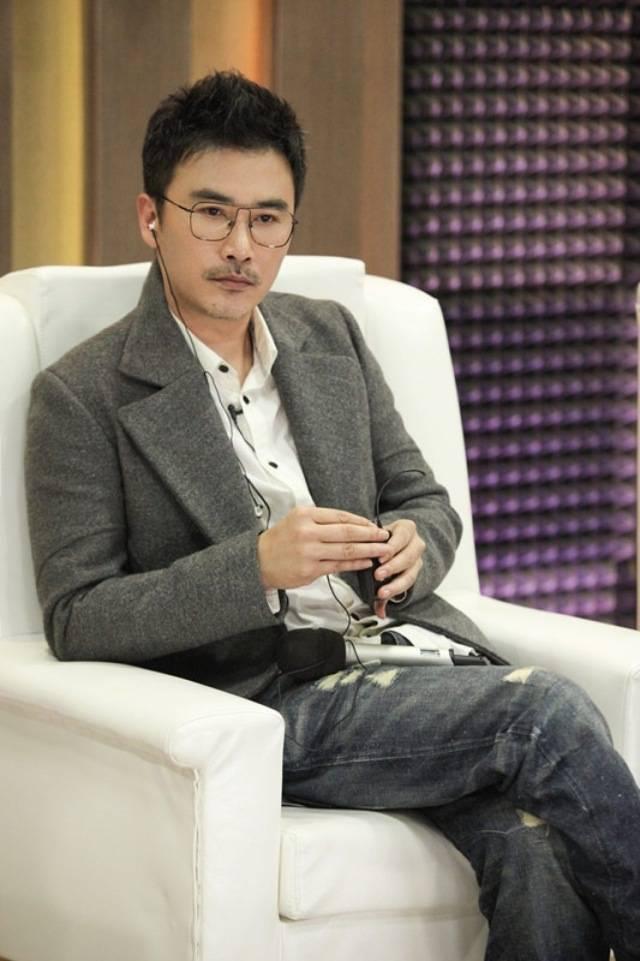 被人民日报点名,从《暗算》到《风筝》,"谍战教父"柳云龙藏着梦
