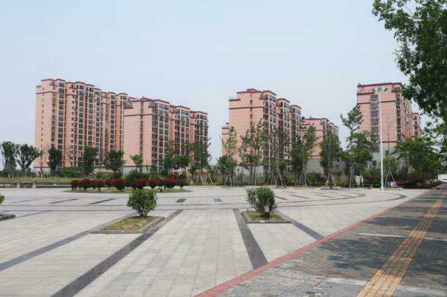 连日来,响水县陈家港镇以创建省级文明城市为契机,抢抓"窗口期"机遇