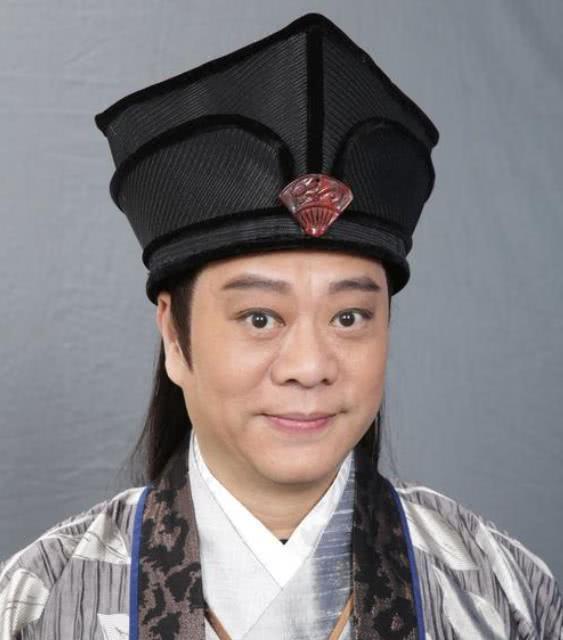 其实看过欧阳震华作品的网友都知道,他在演艺道路上创作了很多的经典