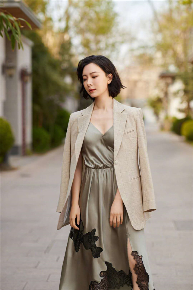 看陈数,董卿你就明白了