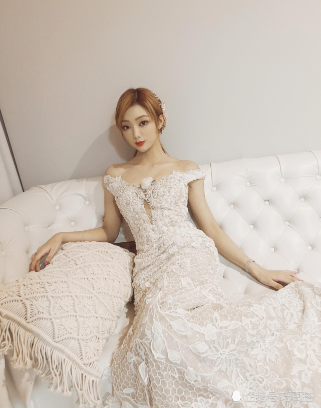 《火箭少女》李紫婷礼服照来袭,各种服饰轻松搞定,完美身材展露无遗