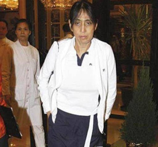 赌王第一千金何超英:离婚后精神失常流浪14年,67岁抱憾离世