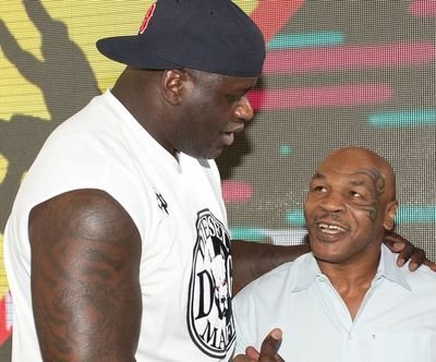 巨石强森与他同框,秒变鹅卵石_腾讯新闻