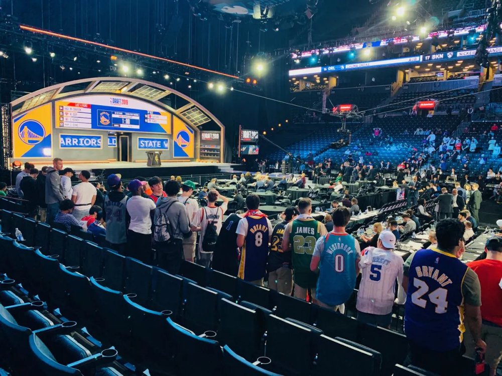 重温2019nba选秀大会和未来巨星亲密接触是一种什么体验