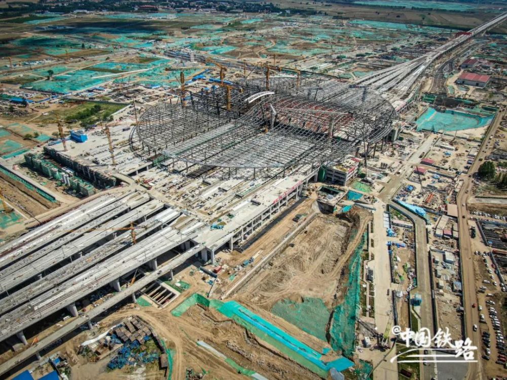 2019年6月,石家庄建筑段提前介入建设工作,针对雄安站在建造中采用的