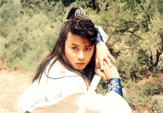 白眉大侠与武圣关门弟子比武输招,为何白云瑞可与之势均力敌?