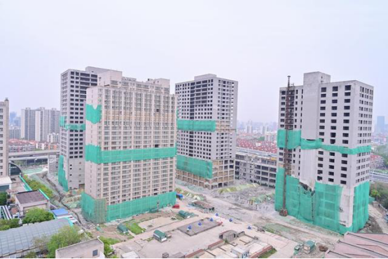 成都烂尾楼往事除了自救就是等待