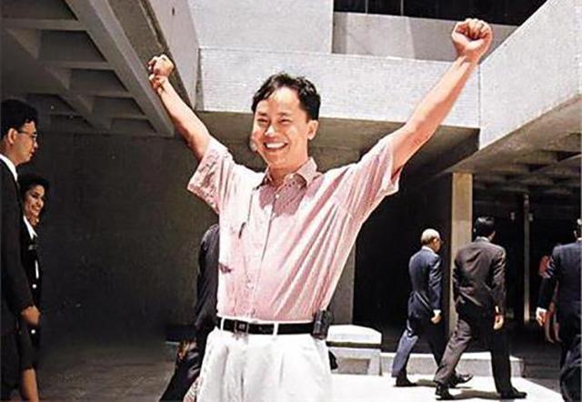 1991年张子强打劫一辆1亿7千万运钞车,20年改判3年,全靠背后女人