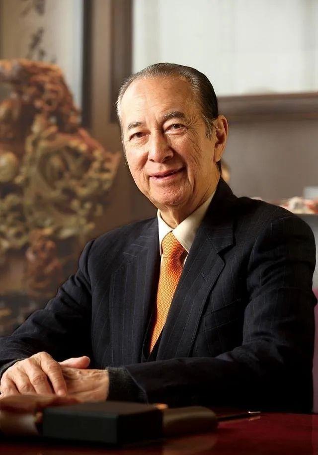 可怜的李秀盈失去富豪爸爸刘銮雄宠爱看甘比女儿坐拥50亿资产