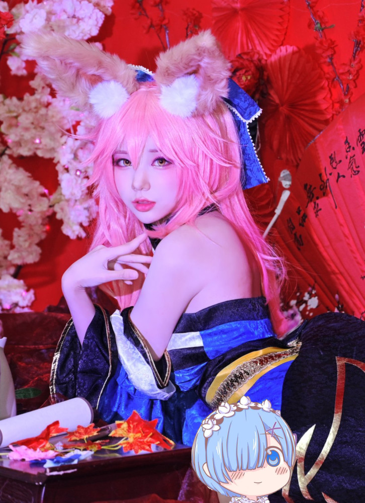 无比陶醉的玉藻前coser小姐姐是在想些什么呢