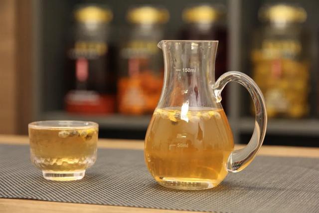 木瓜泡酒女人喝更自信男人喝更有奇效