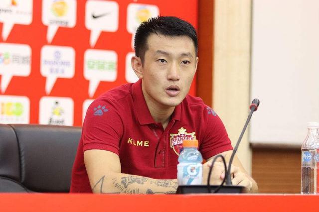 真相:中甲球队为何冲超屡屡拉胯?看看深圳队的做法就知道了_腾讯新闻