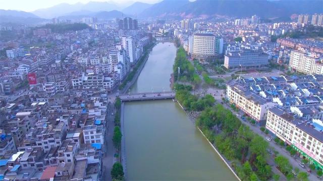 梧州作為廣西省的東大門城市,下轄著三個縣城,而在這三個縣城之中,有