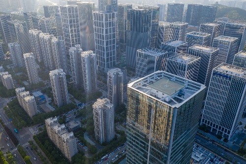 航拍济南汉峪金谷,高楼大厦密密麻麻,济南第一高楼鹤立鸡群_腾讯新闻